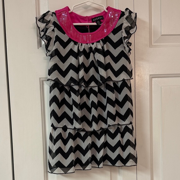 George Black and Pink Chevron Blouse - Picture 3 of 6